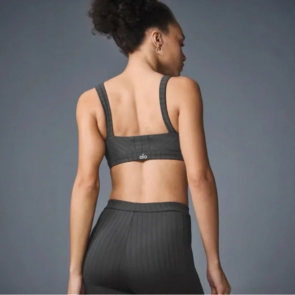 ALO Yoga Black Ribbed Support Sports Bra - Picture 2 of 10